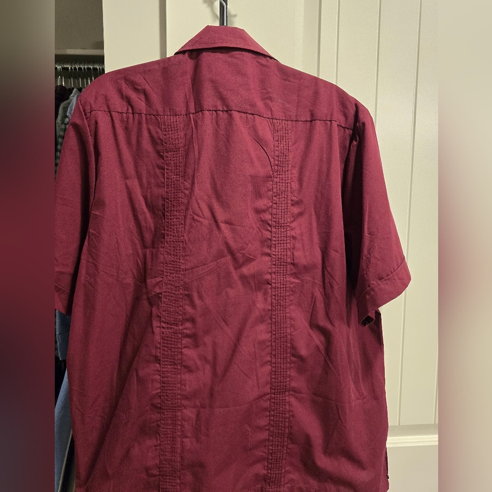 Guayabera Men's Burgundy/Maroon Embroidered Shirt - Picture 3 of 3
